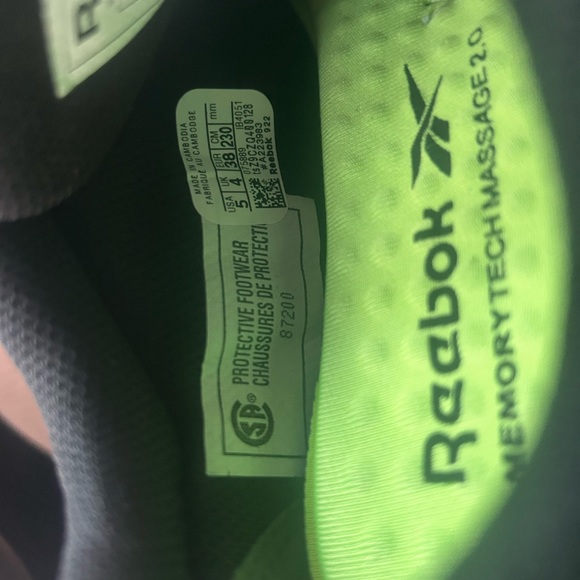 Reebok work shoes -woman’s - Picture 3 of 4